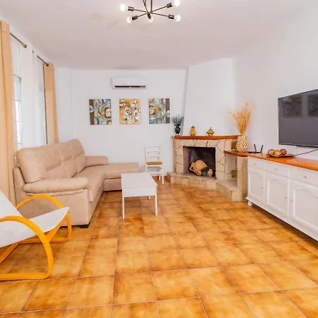 Cubo's El Sueno De Abuelos Privacy Pool Holiday home