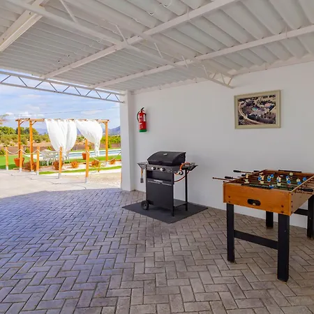 Cubo's El Sueno De Abuelos Privacy Pool Holiday home